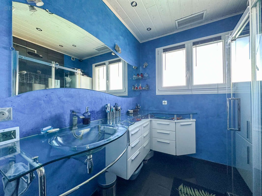 Maison à CLONAS-SUR-VAREZE