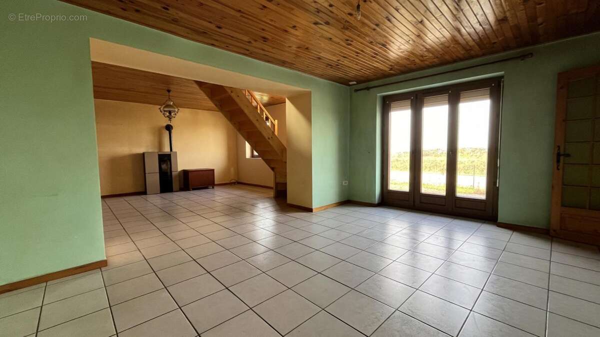 Maison à LA COMELLE