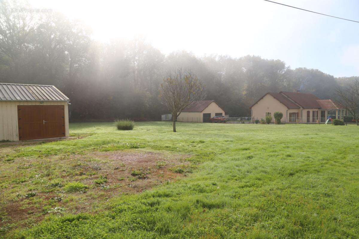 Maison à LA COMELLE