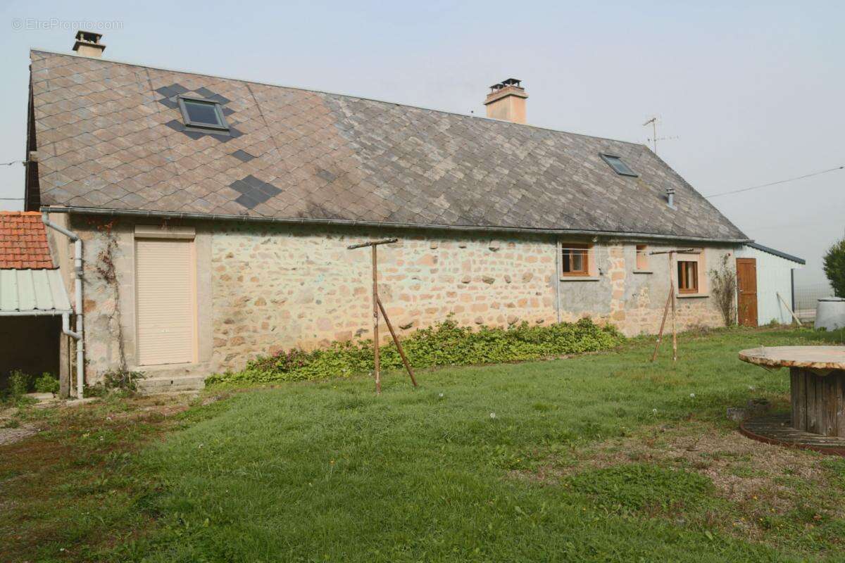 Maison à LA COMELLE