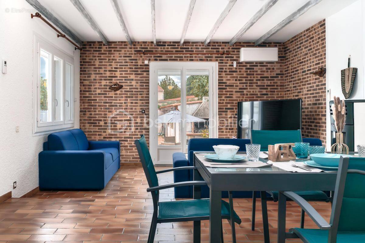 Maison à CUXAC-D&#039;AUDE