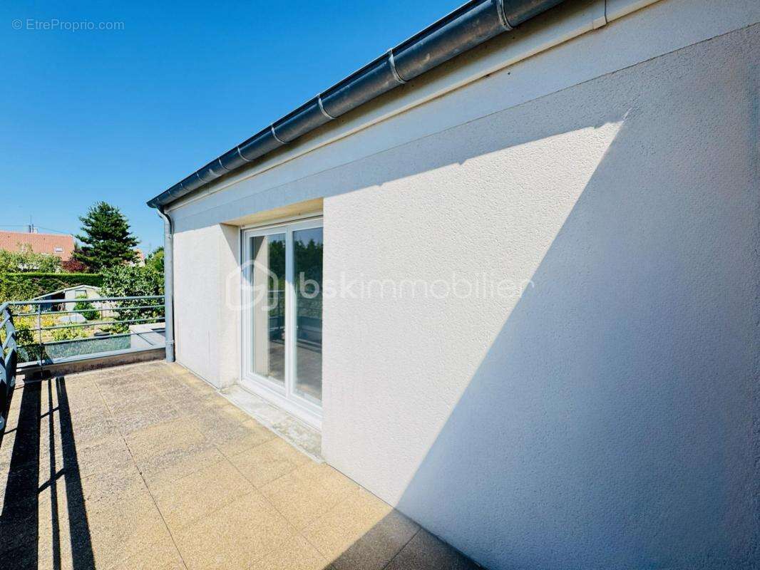 Appartement à FLEURY-LES-AUBRAIS