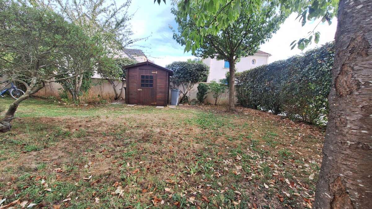 Maison à LES MOLIERES