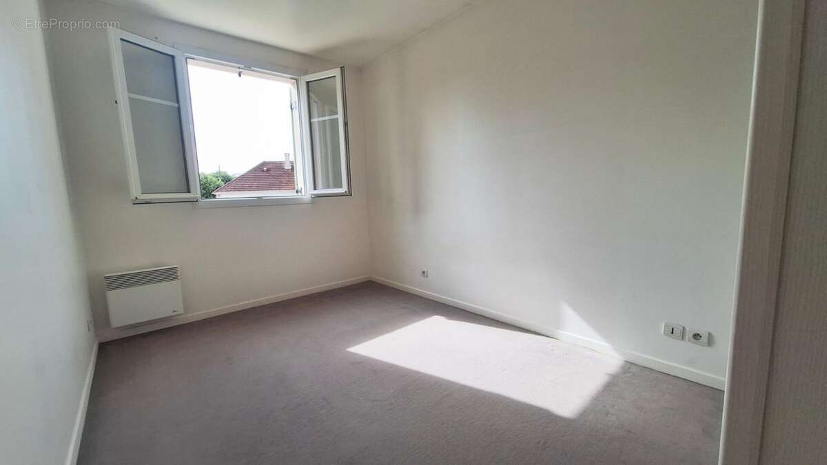 Maison à LES MOLIERES