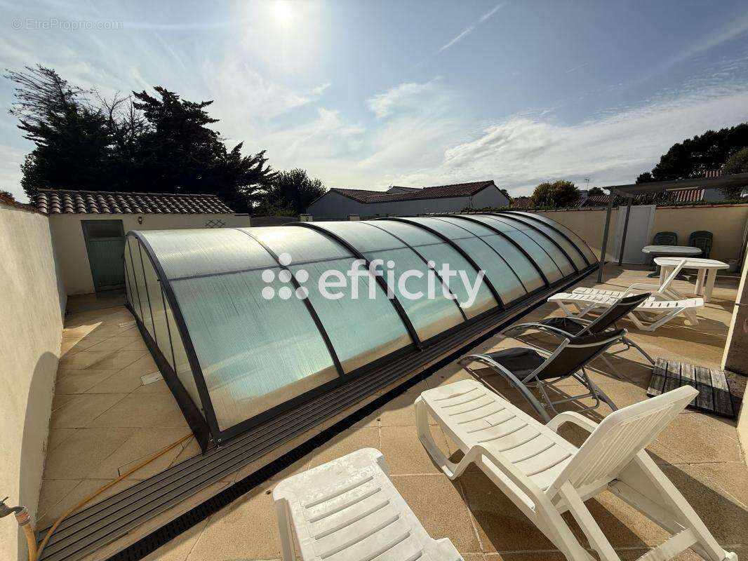 Maison à SAINT-VINCENT-SUR-JARD