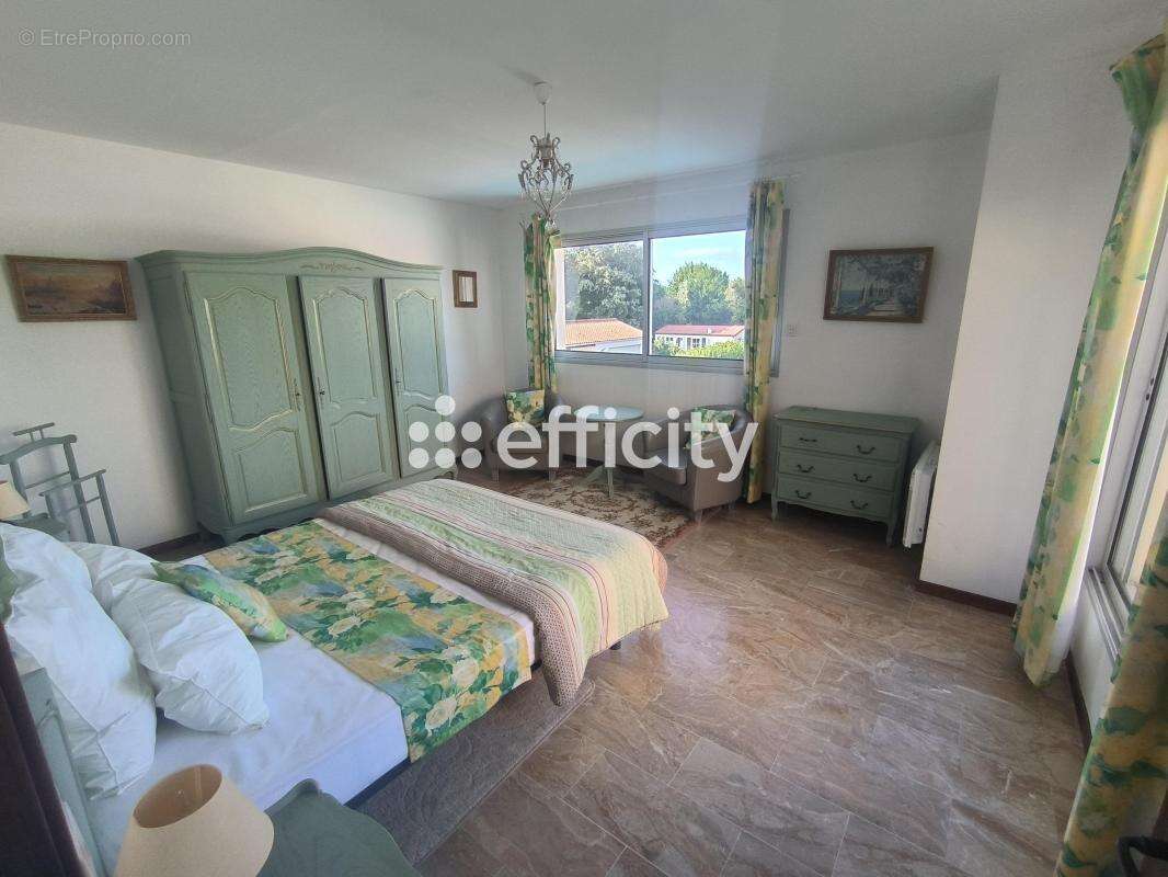 Maison à SAINT-VINCENT-SUR-JARD