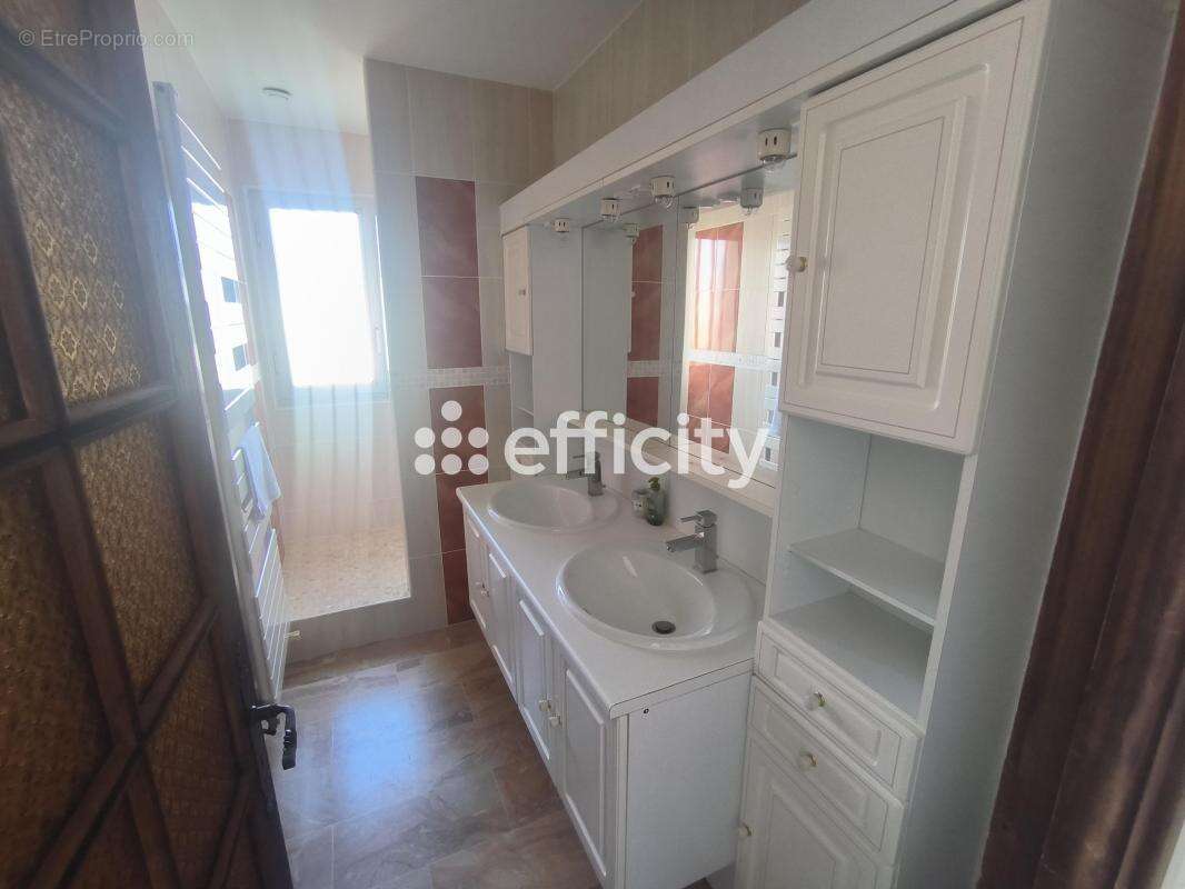 Maison à SAINT-VINCENT-SUR-JARD