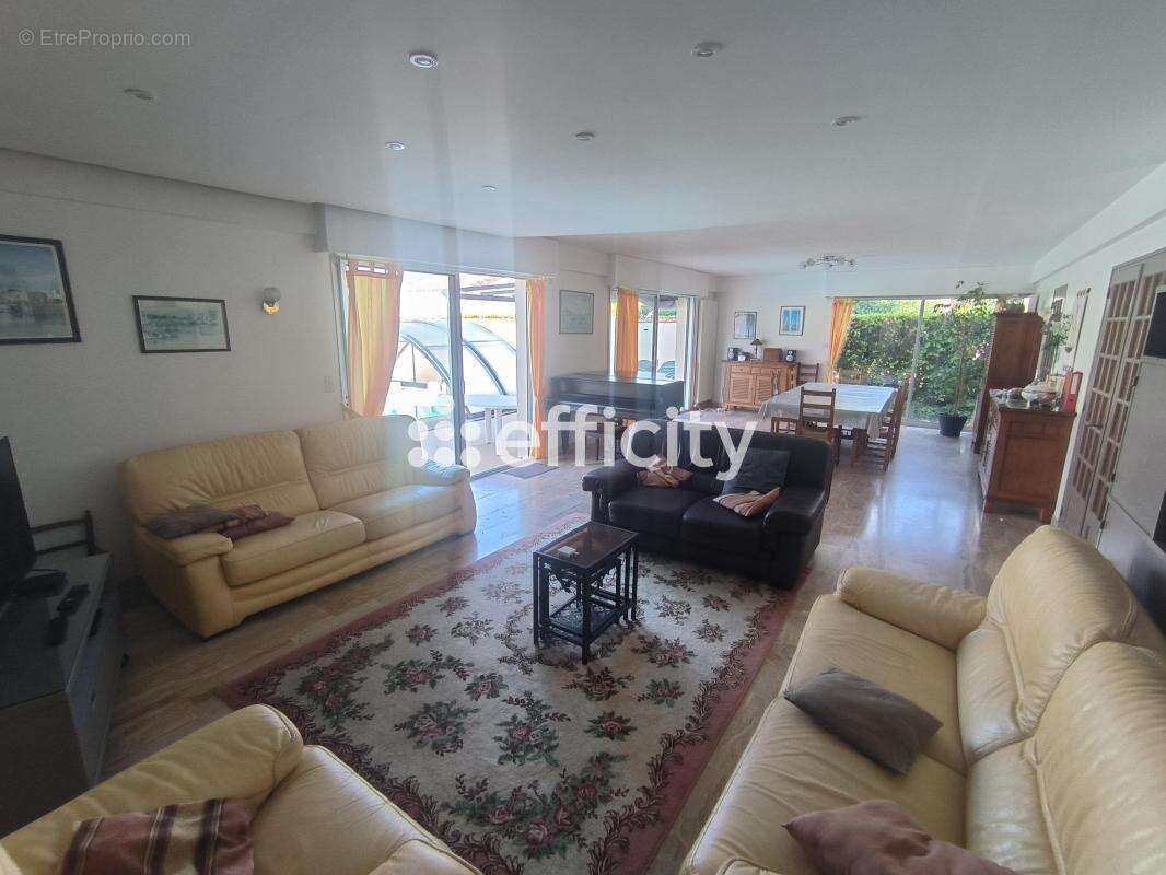 Maison à SAINT-VINCENT-SUR-JARD