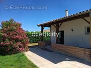 Maison à SAINTE-FOY-D&#039;AIGREFEUILLE