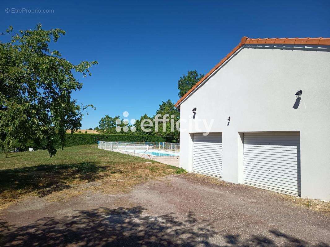 Maison à SAINTE-FOY-D&#039;AIGREFEUILLE