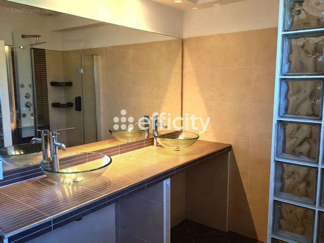 Maison à SAINTE-FOY-D&#039;AIGREFEUILLE