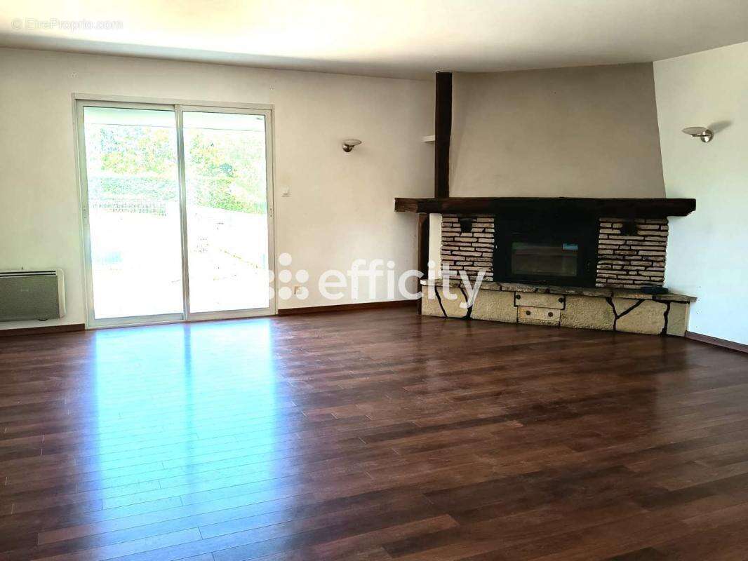 Maison à SAINTE-FOY-D&#039;AIGREFEUILLE