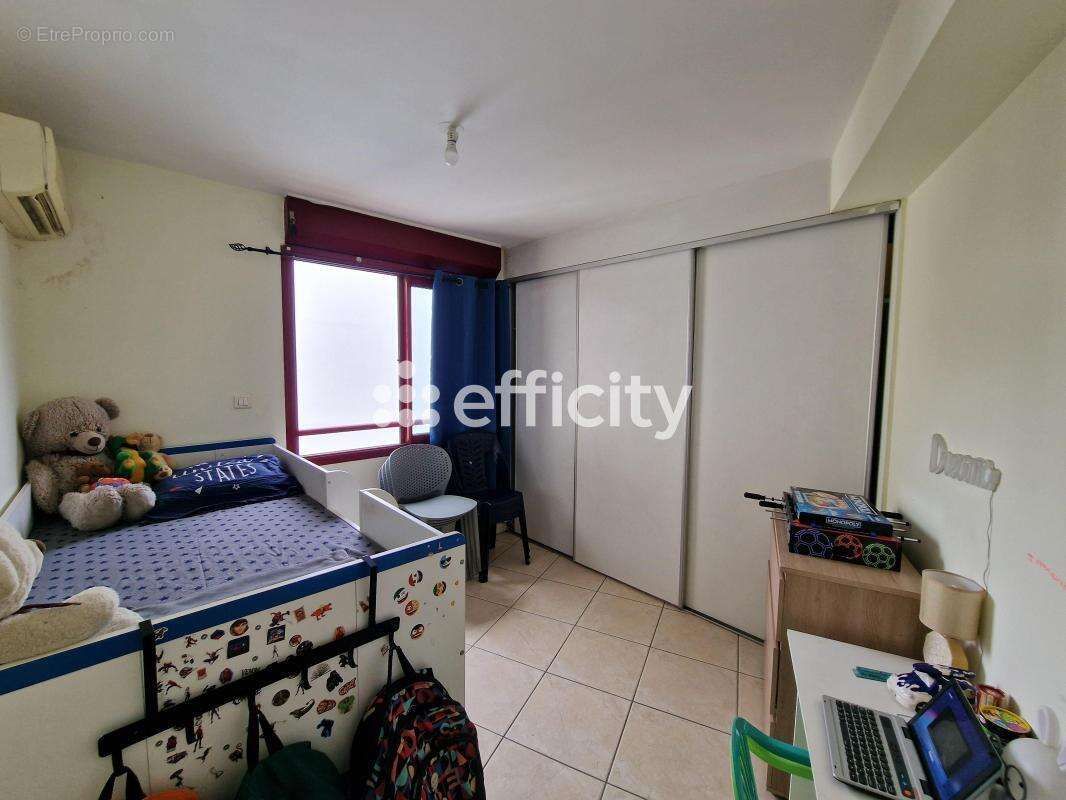 Appartement à SAINT-DENIS