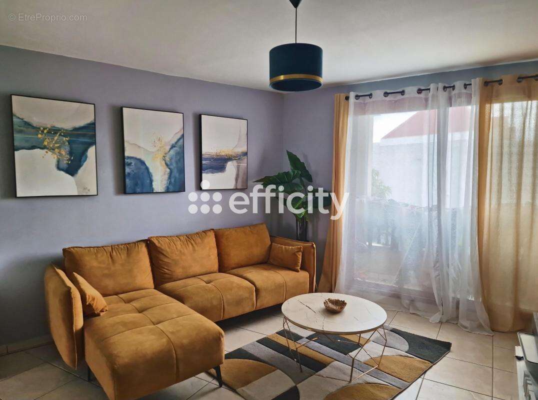 Appartement à SAINT-DENIS