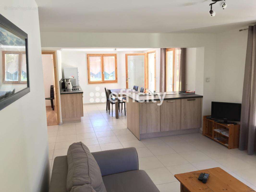 Maison à LES VILLARDS-SUR-THONES