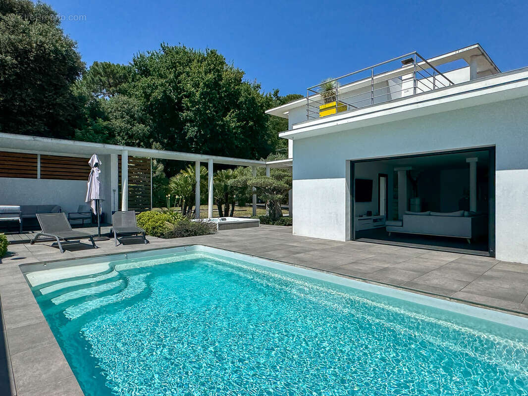 Maison à SAINT-PALAIS-SUR-MER