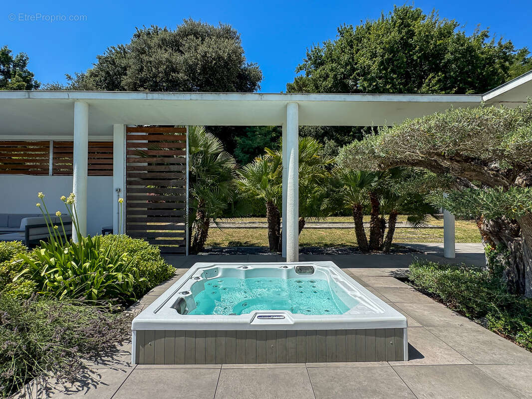 Maison à SAINT-PALAIS-SUR-MER