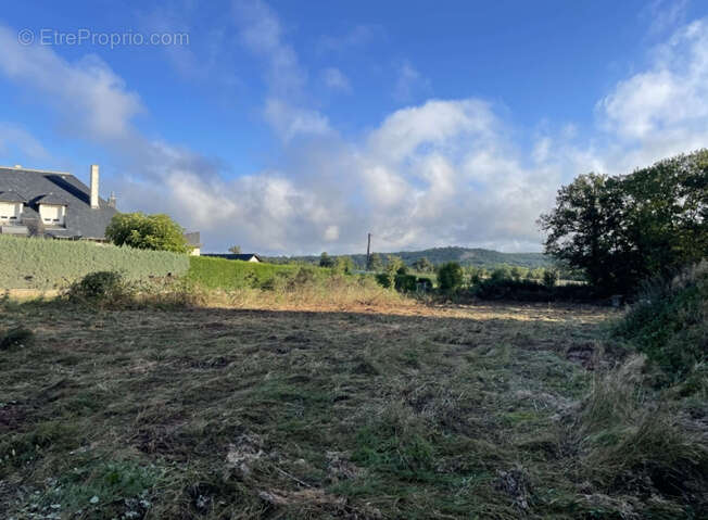 Terrain à LA LOUBIERE
