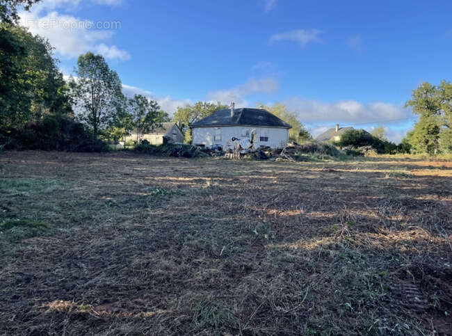 Terrain à LA LOUBIERE