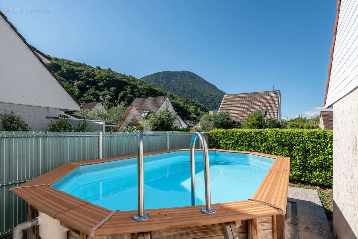 Maison à CHAMP-SUR-DRAC