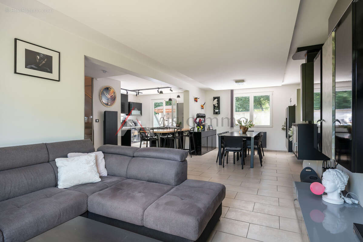 Maison à CHAMP-SUR-DRAC