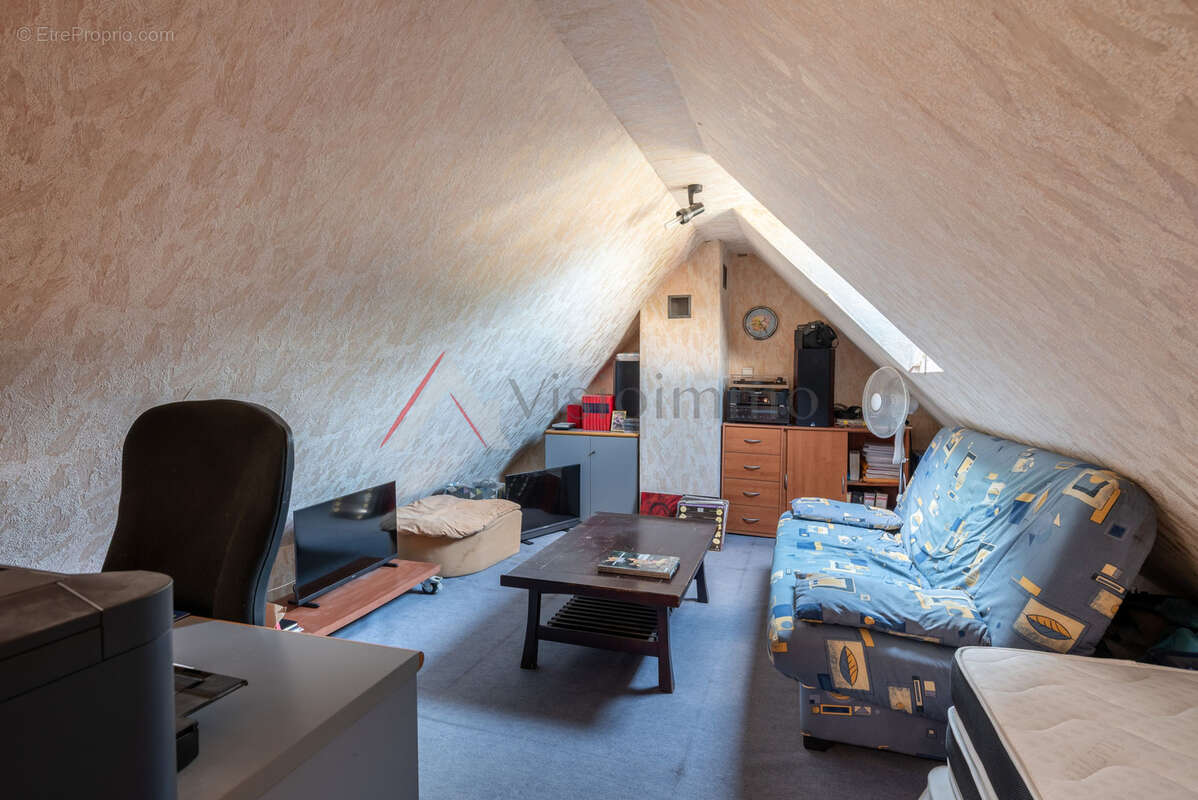 Maison à CHAMP-SUR-DRAC