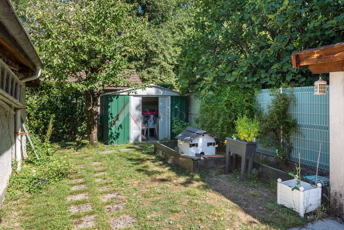 Maison à CHAMP-SUR-DRAC