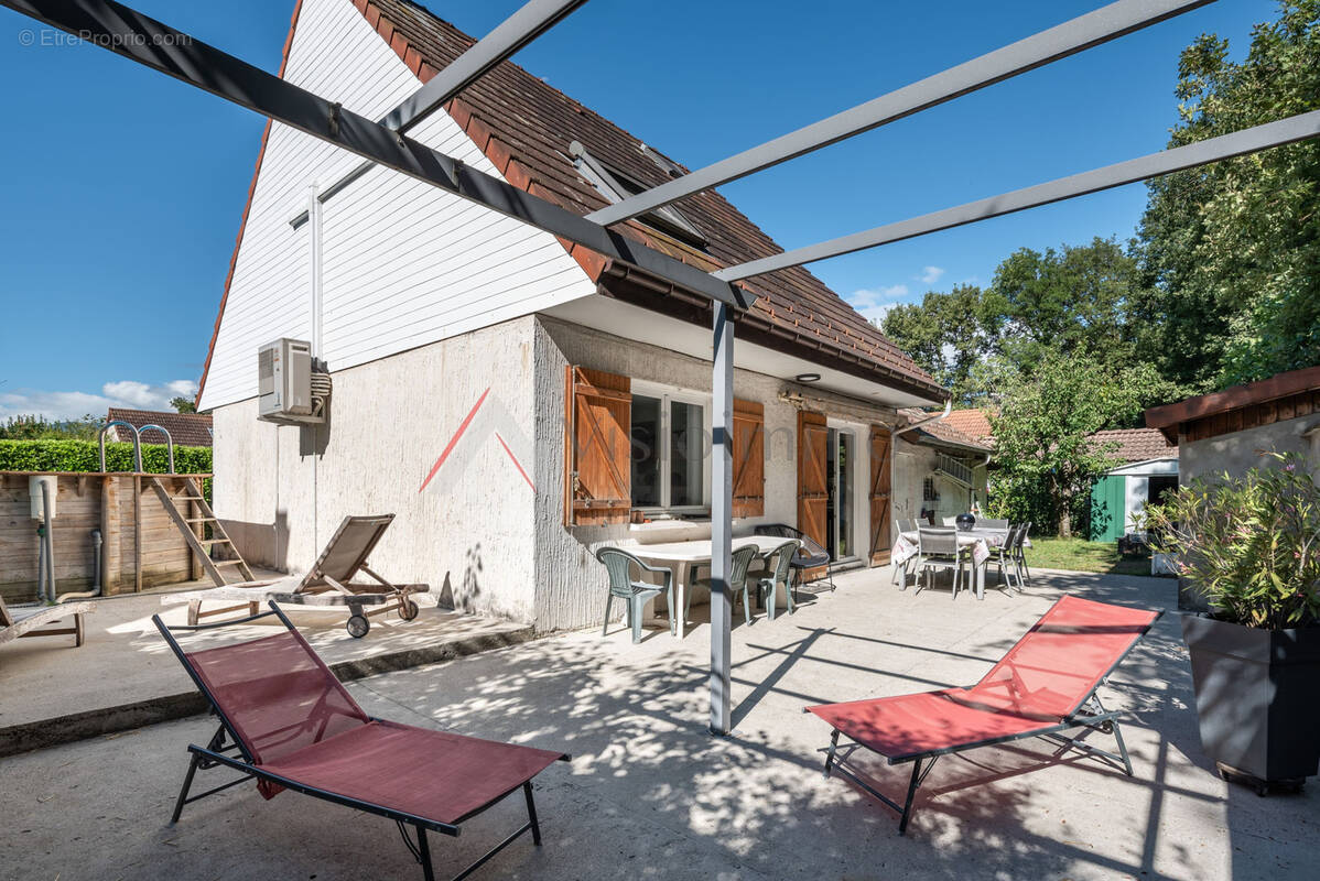 Maison à CHAMP-SUR-DRAC