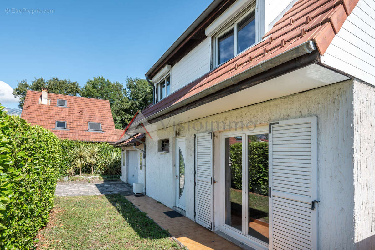 Maison à CHAMP-SUR-DRAC