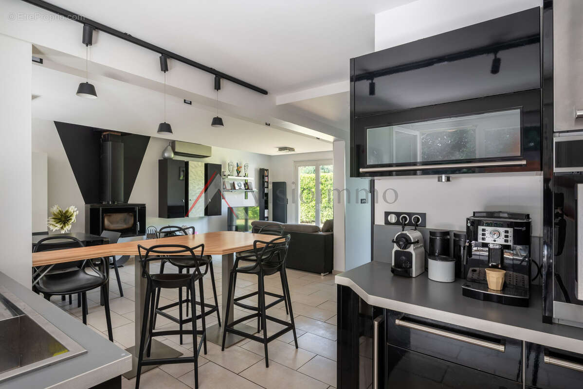 Maison à CHAMP-SUR-DRAC