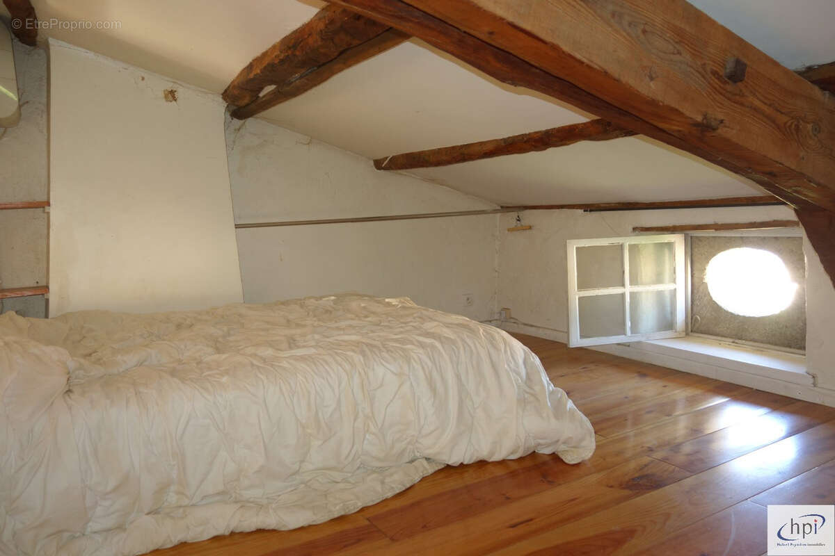 Appartement à SAINT-AFFRIQUE