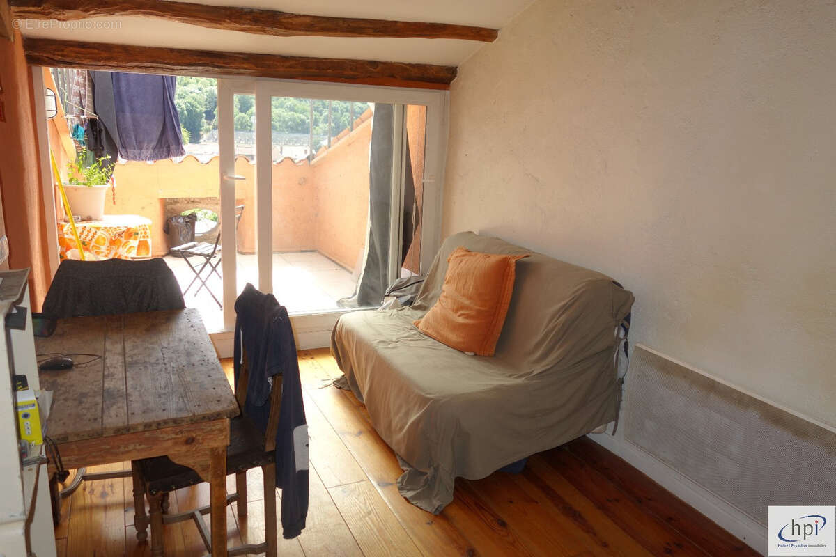 Appartement à SAINT-AFFRIQUE