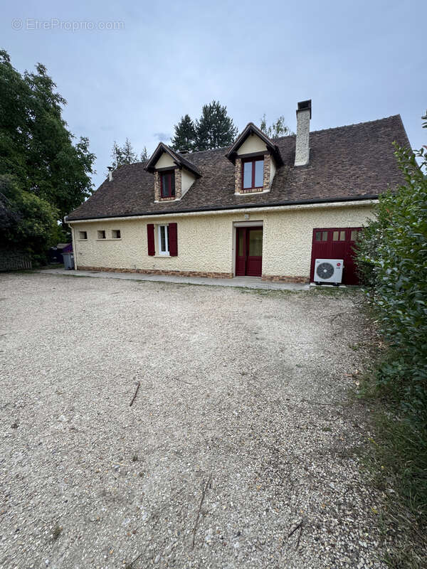 Maison à VOULX