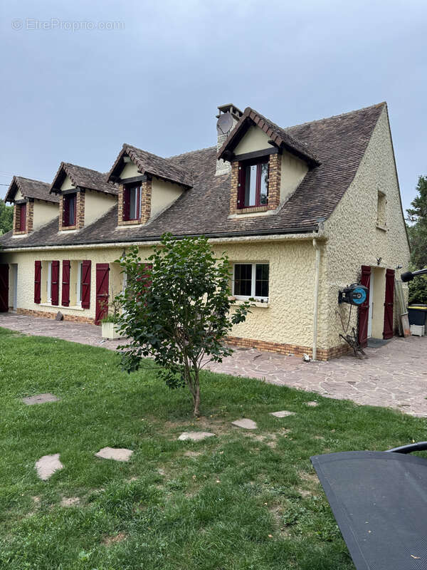Maison à VOULX