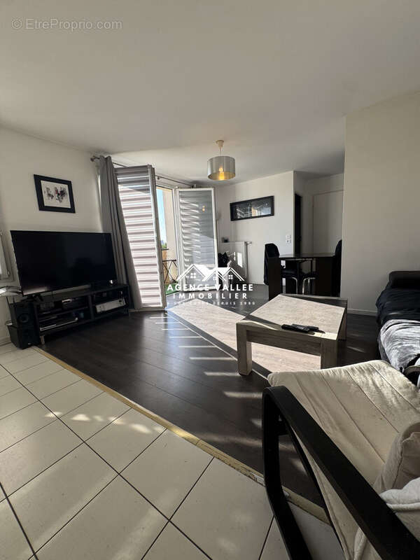 Appartement à CORBEIL-ESSONNES