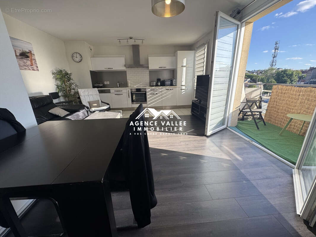 Appartement à CORBEIL-ESSONNES