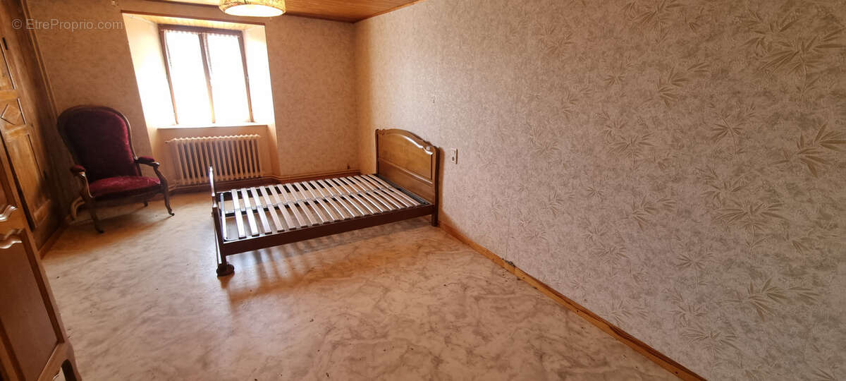 Maison à SAINT-URCIZE