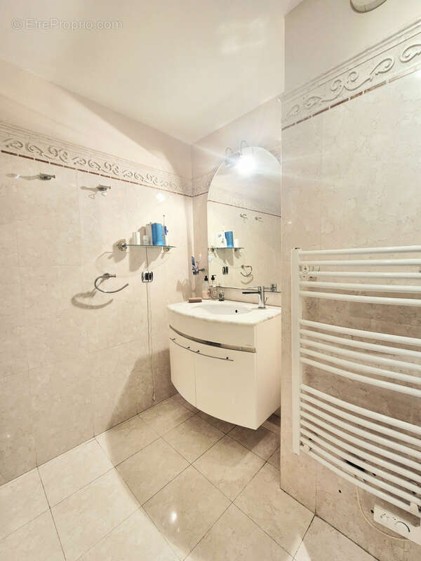 Appartement à HYERES