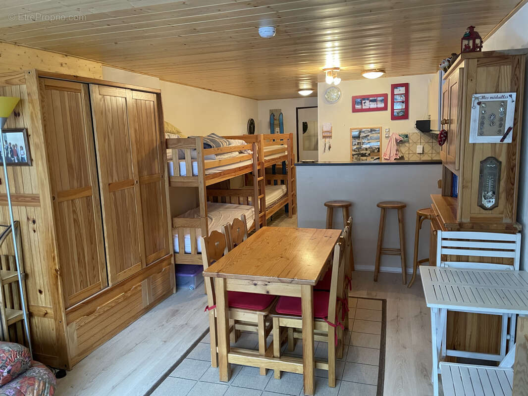 Appartement à LAVEISSIERE