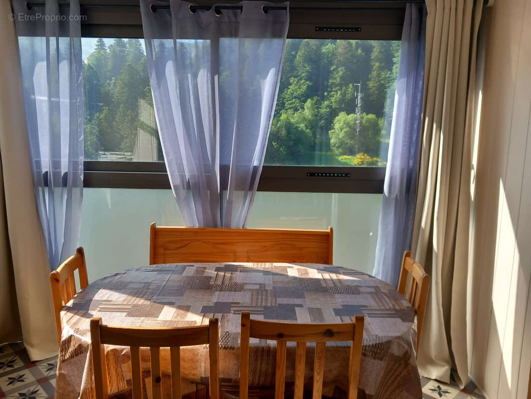 Appartement à LAVEISSIERE