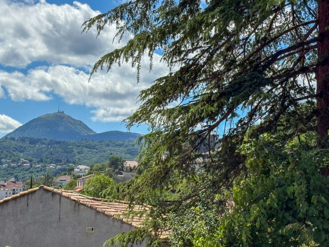 Maison à CLERMONT-FERRAND
