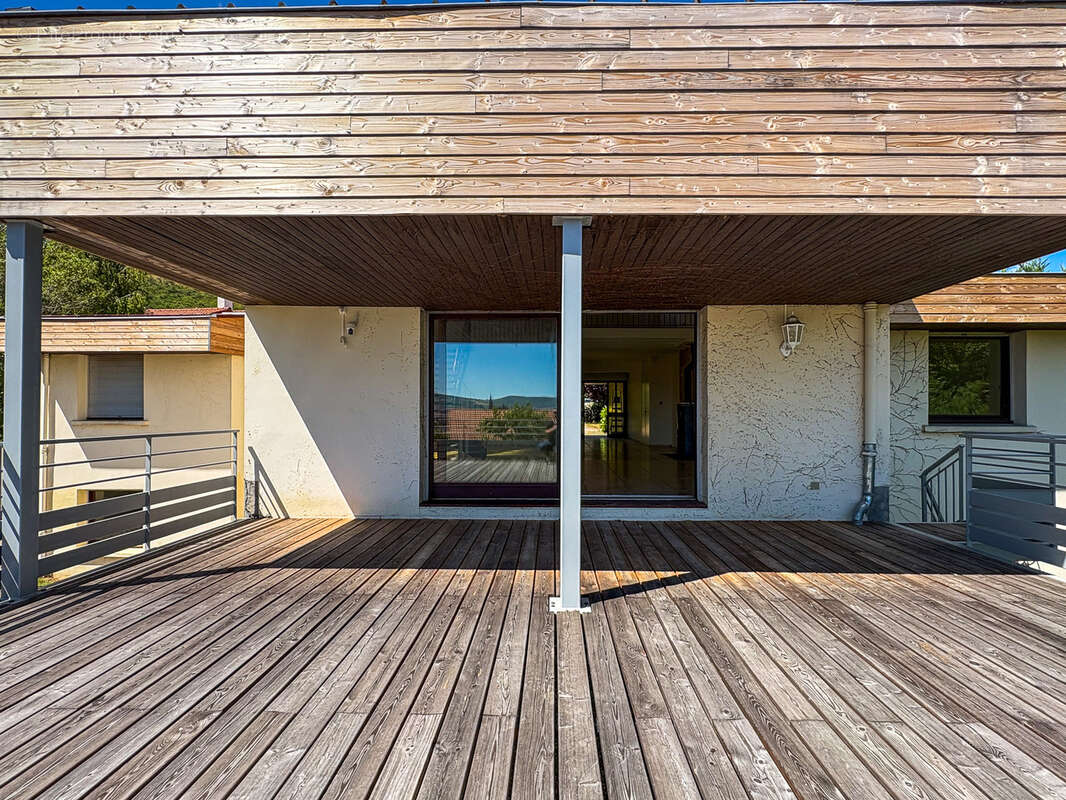 Maison à CLERMONT-FERRAND
