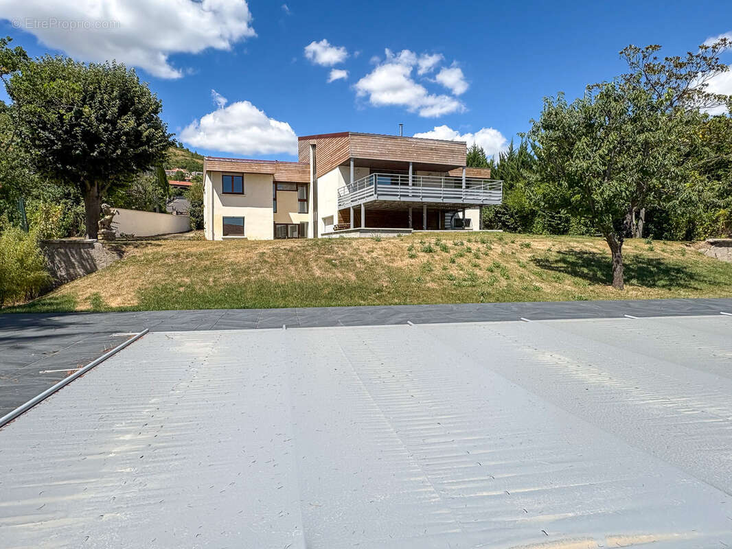 Maison à CLERMONT-FERRAND