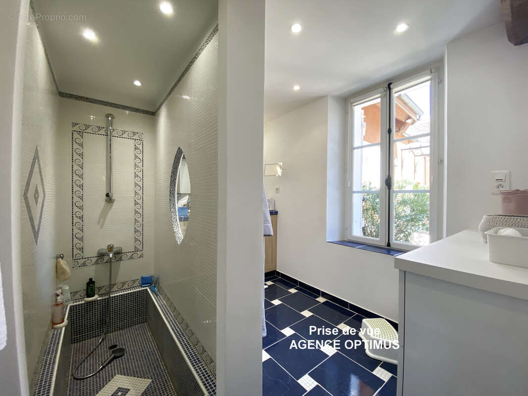 Maison à VILLENEUVE-LA-GUYARD