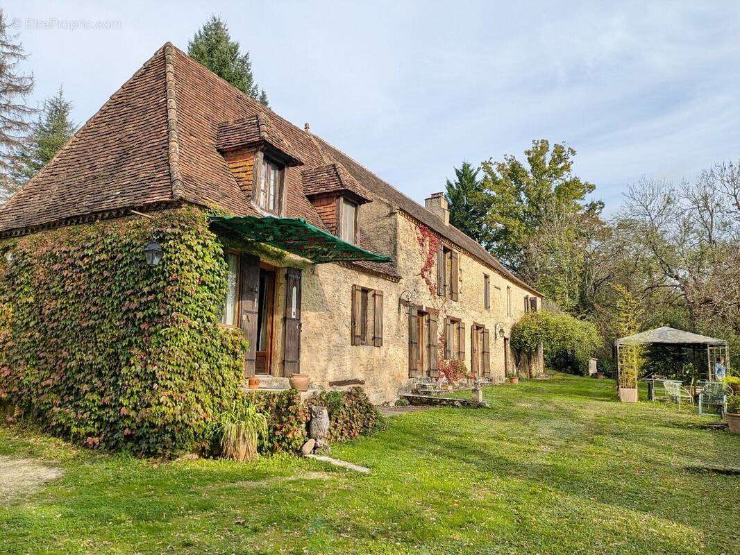 Maison à COUX-ET-BIGAROQUE