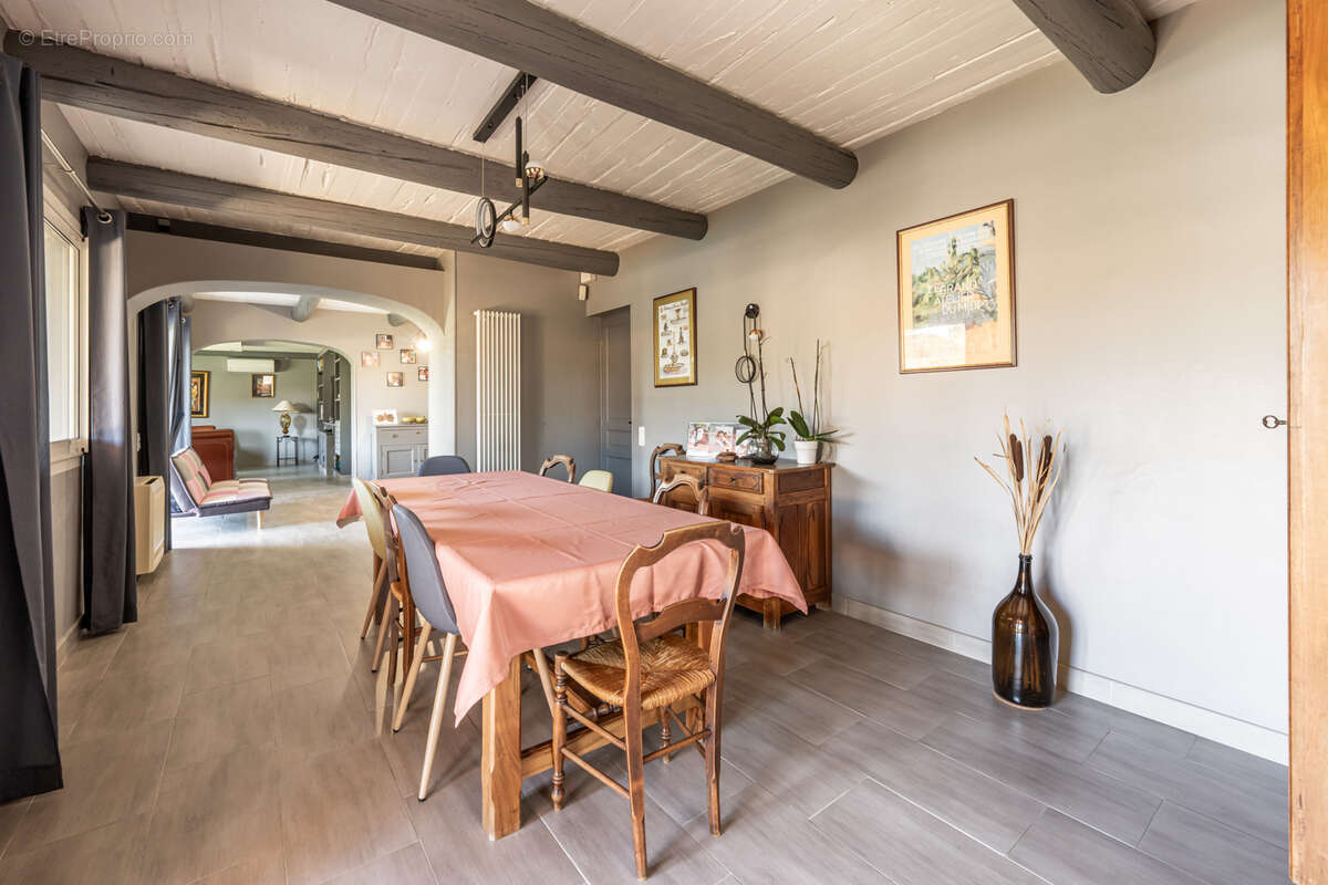 Maison à VILLELAURE