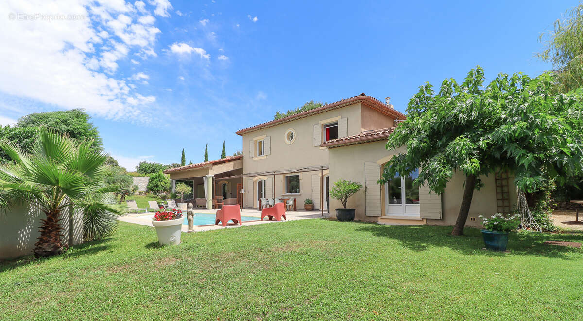 Maison à MONTAUROUX