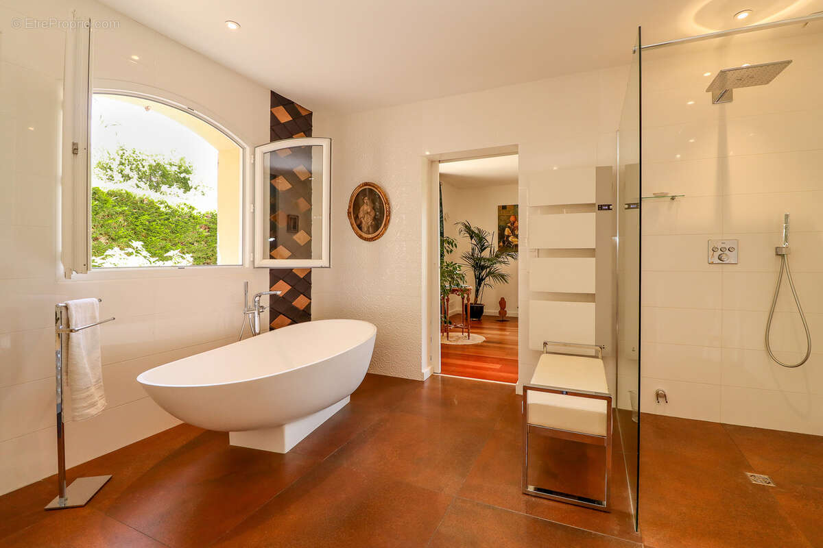 Maison à MONTAUROUX