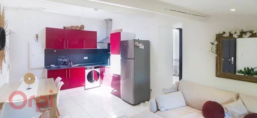 Appartement à TOURVES