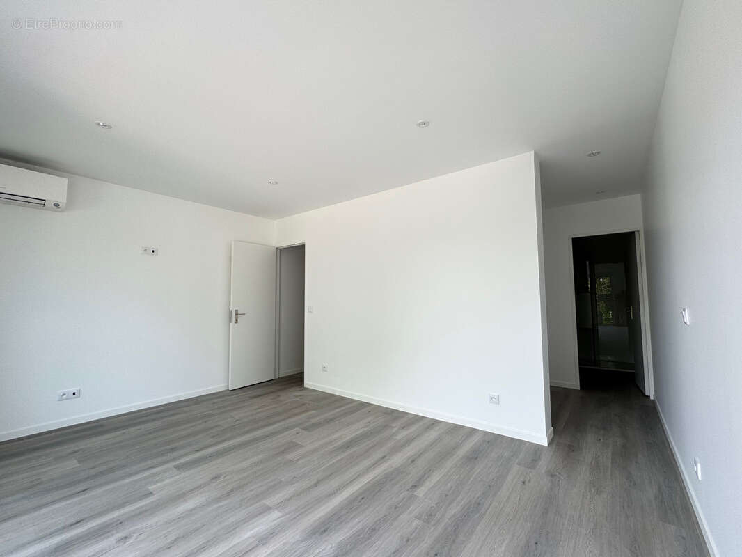 Maison à ORMESSON-SUR-MARNE